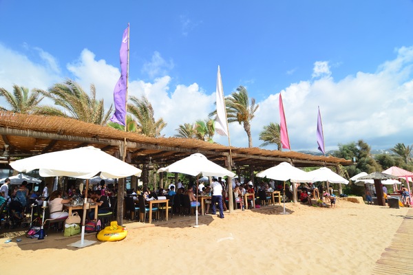 Sunday At Edde Sands